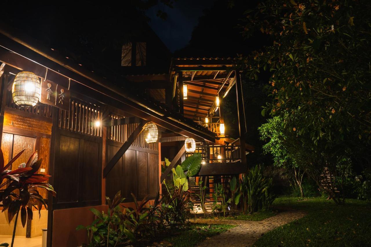 Our Jungle House Hotel Khao Sok National Park Bagian luar foto